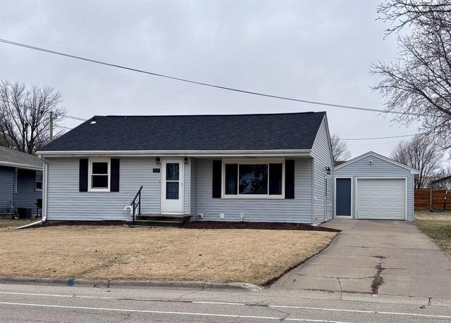 245 Ridge Avenue, Platteville, WI 53818