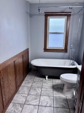 245 Ridge Avenue, Platteville, WI 53818