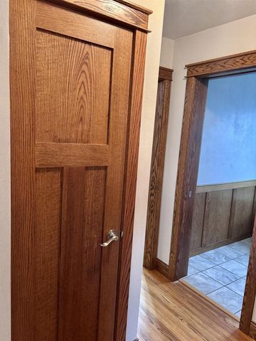 245 Ridge Avenue, Platteville, WI 53818