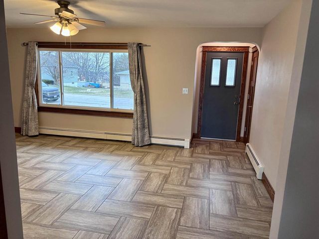 245 Ridge Avenue, Platteville, WI 53818