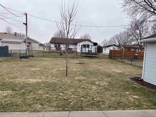 245 Ridge Avenue, Platteville, WI 53818