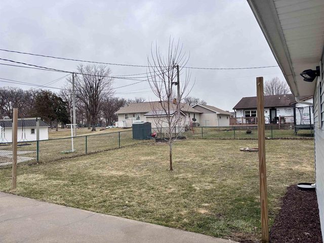 245 Ridge Avenue, Platteville, WI 53818