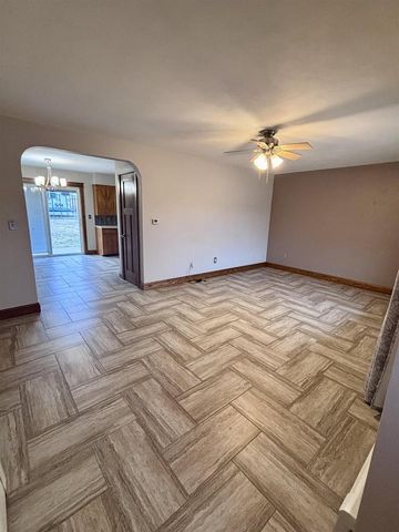 245 Ridge Avenue, Platteville, WI 53818