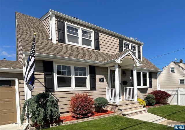 321 Thomas Avenue, Lyndhurst, NJ 07071