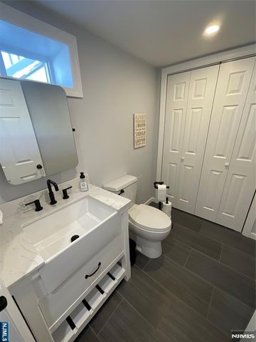 321 Thomas Avenue, Lyndhurst, NJ 07071