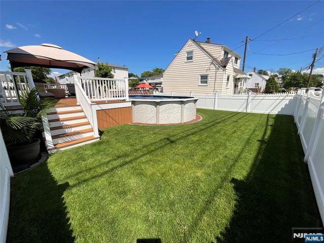 321 Thomas Avenue, Lyndhurst, NJ 07071