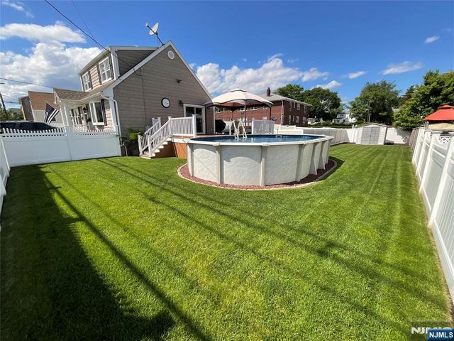 321 Thomas Avenue, Lyndhurst, NJ 07071
