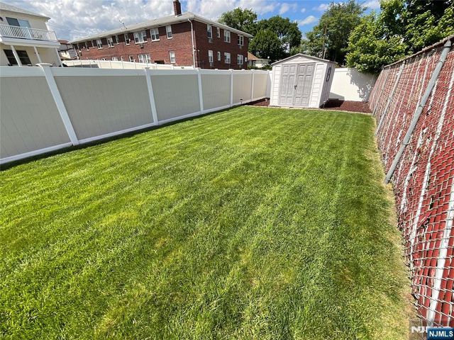 321 Thomas Avenue, Lyndhurst, NJ 07071