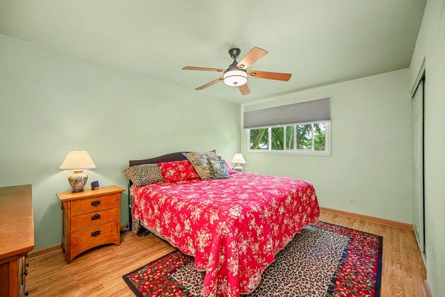 1970 Nottingham Lane, Wheaton, IL 60189