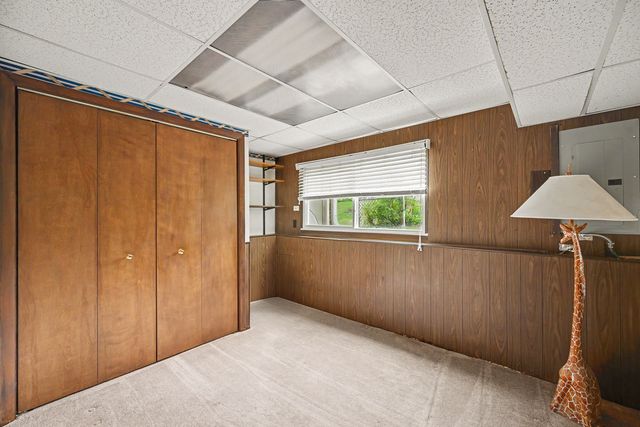 1970 Nottingham Lane, Wheaton, IL 60189