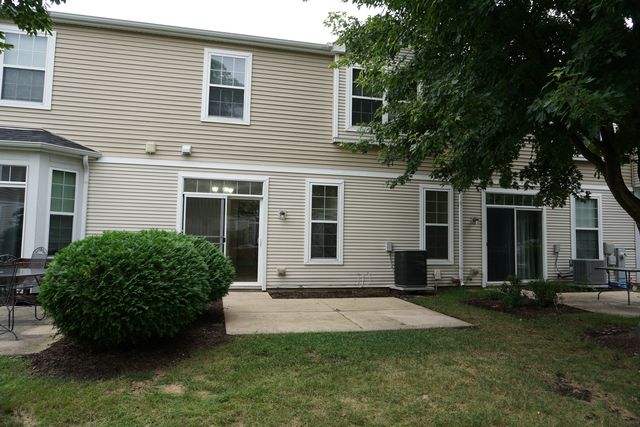 4555 Camden Lane C, Yorkville, IL 60560