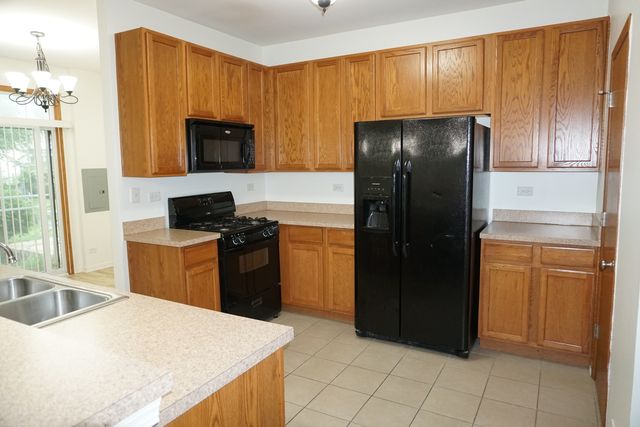 4555 Camden Lane C, Yorkville, IL 60560