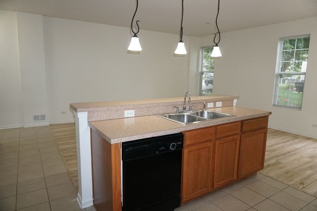 4555 Camden Lane C, Yorkville, IL 60560