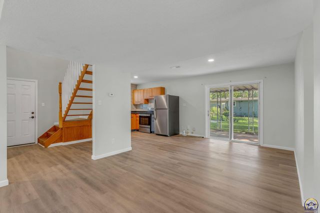 3637 SW 38th ST, Topeka, KS 66610
