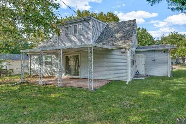 3637 SW 38th ST, Topeka, KS 66610