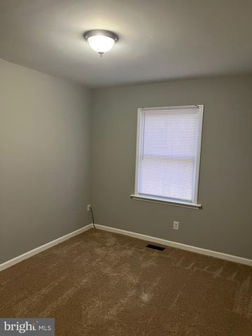 11211 SURRY WOODS CT, Fredericksburg, VA 22407