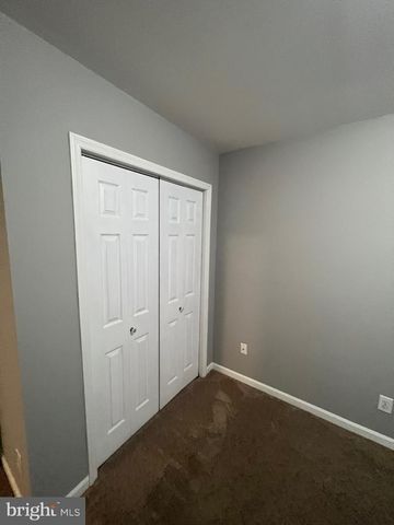 11211 SURRY WOODS CT, Fredericksburg, VA 22407