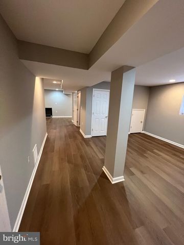 11211 SURRY WOODS CT, Fredericksburg, VA 22407