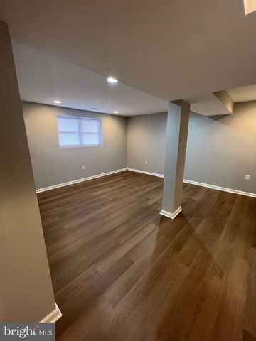 11211 SURRY WOODS CT, Fredericksburg, VA 22407