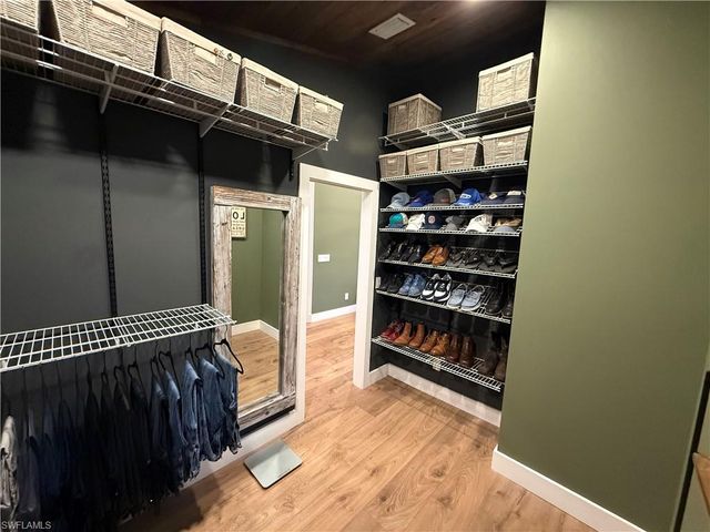 18670 Telegraph Creek LN, Alva, FL 33920