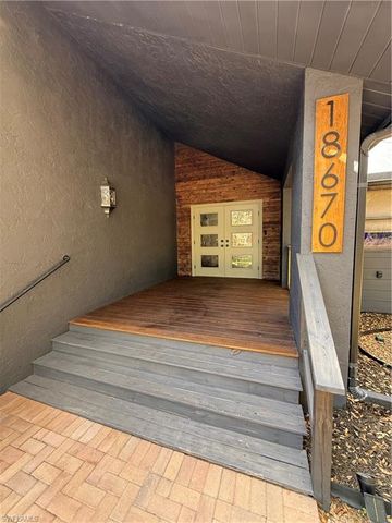 18670 Telegraph Creek LN, Alva, FL 33920