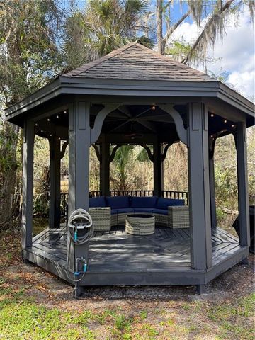 18670 Telegraph Creek LN, Alva, FL 33920