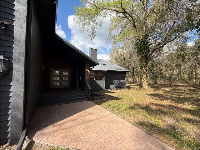 18670 Telegraph Creek LN, Alva, FL 33920