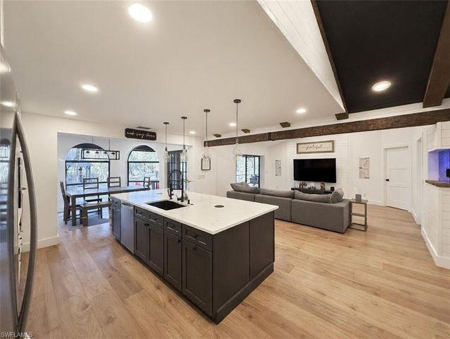 18670 Telegraph Creek LN, Alva, FL 33920