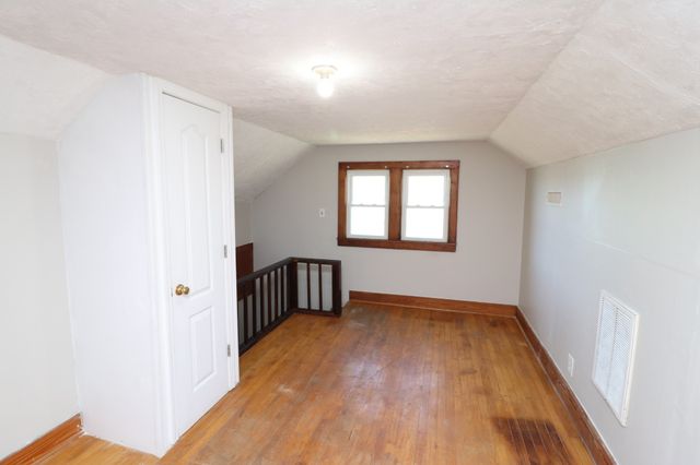 400 Meador Dr, Lafayette, TN 37083