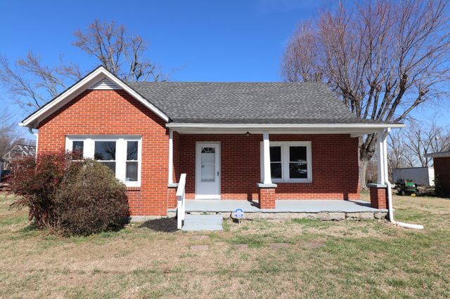 400 Meador Dr, Lafayette, TN 37083