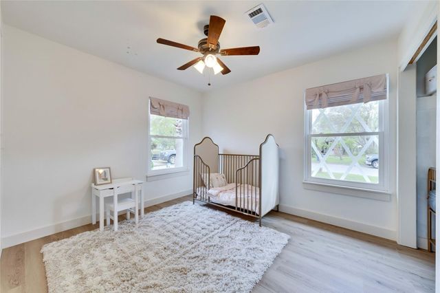 2102 Bristol DR, Austin, TX 78723