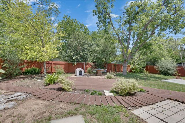 2102 Bristol DR, Austin, TX 78723