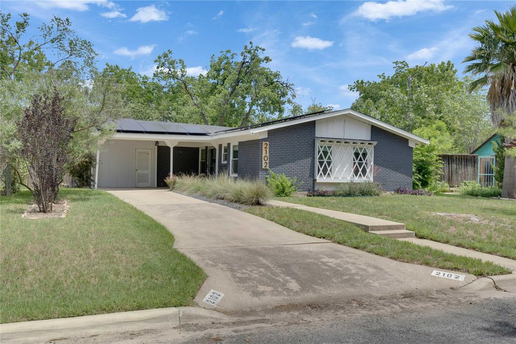 2102 Bristol DR, Austin, TX 78723