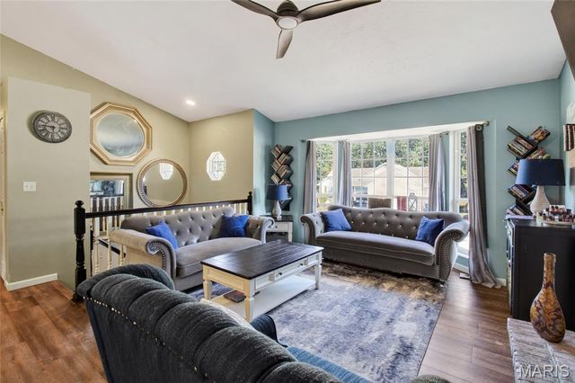 73 Adventura, Festus, MO 63028