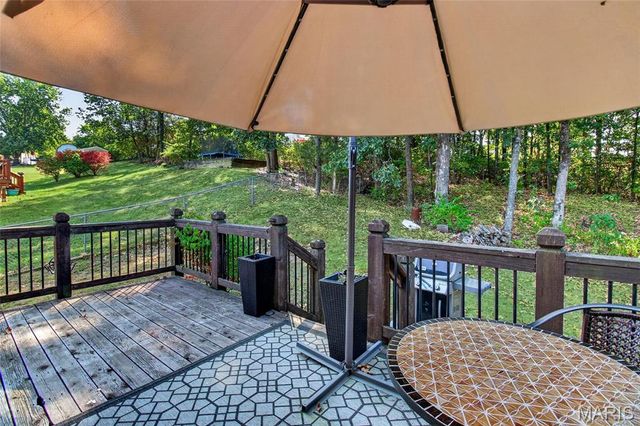 73 Adventura, Festus, MO 63028