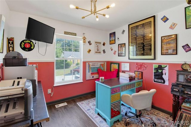 73 Adventura, Festus, MO 63028