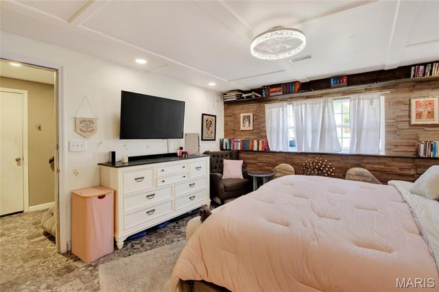73 Adventura, Festus, MO 63028