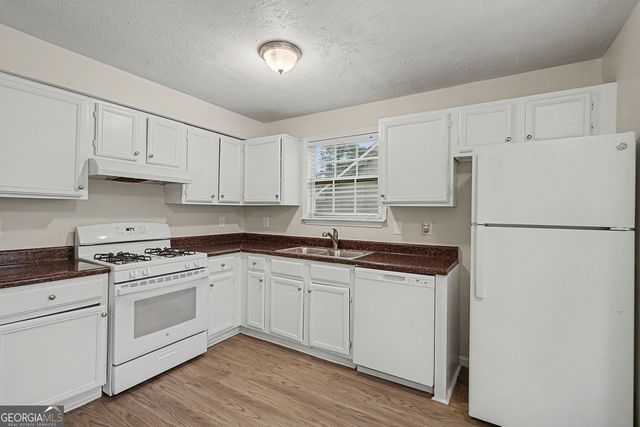 5571 Tunbridge Wells Road, Lithonia, GA 30058