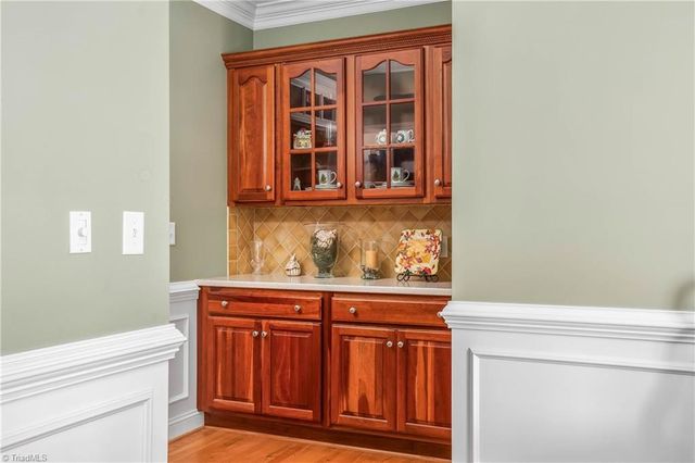 1032 Salem Village Lane, Clemmons, NC 27012