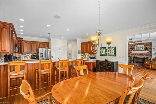 1032 Salem Village Lane, Clemmons, NC 27012