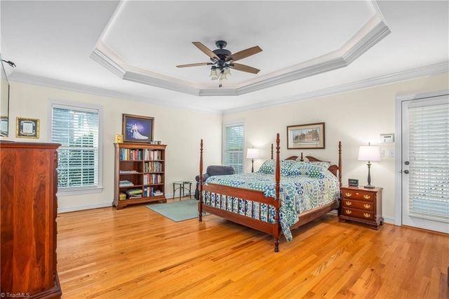 1032 Salem Village Lane, Clemmons, NC 27012