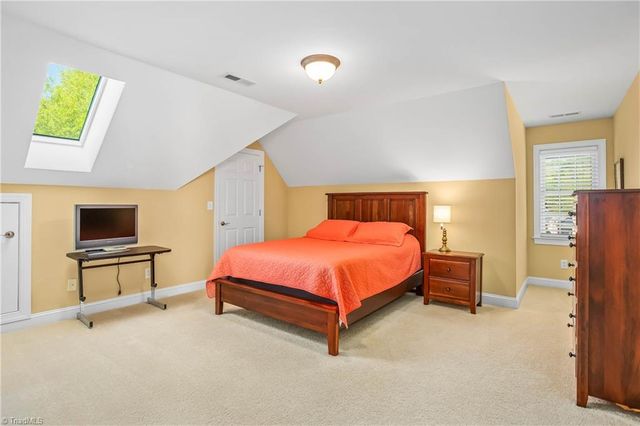 1032 Salem Village Lane, Clemmons, NC 27012