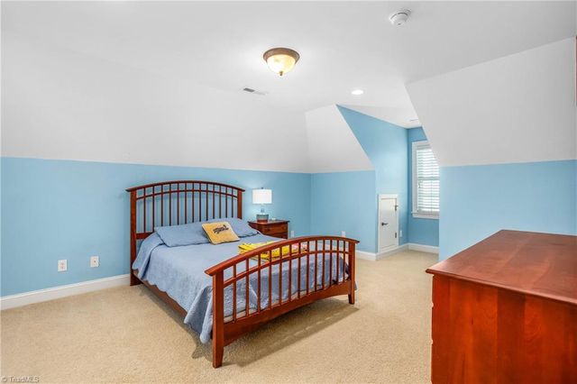 1032 Salem Village Lane, Clemmons, NC 27012