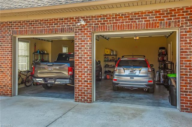 1032 Salem Village Lane, Clemmons, NC 27012