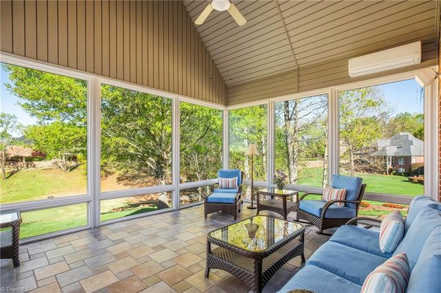 1032 Salem Village Lane, Clemmons, NC 27012