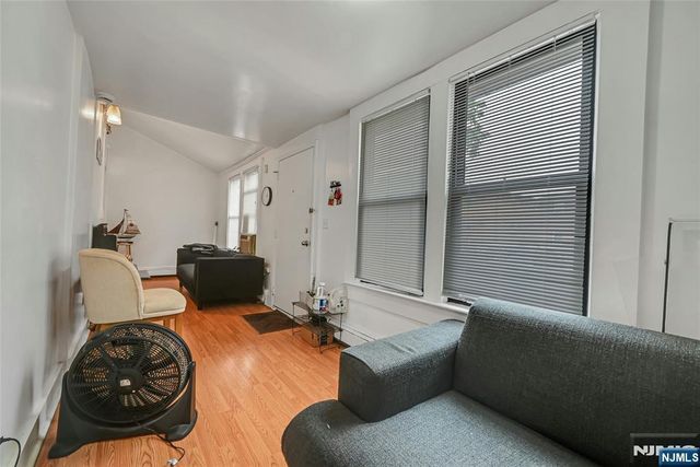 515 Main Street, Fort Lee, NJ 07024