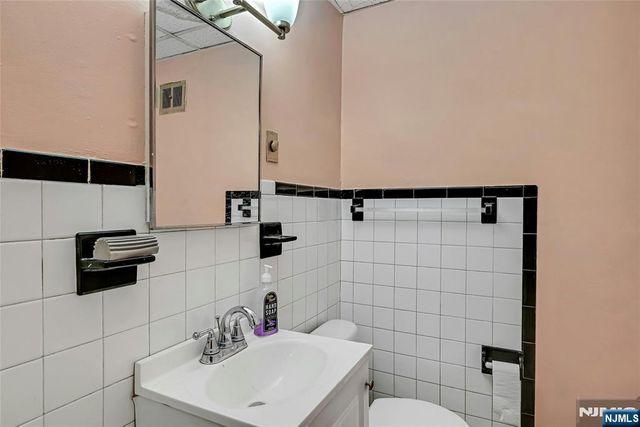 515 Main Street, Fort Lee, NJ 07024