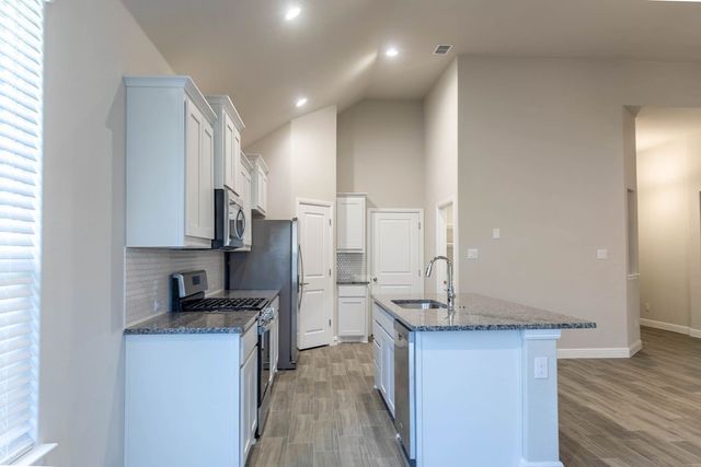 600 Hogan Drive, Denton, TX 76210