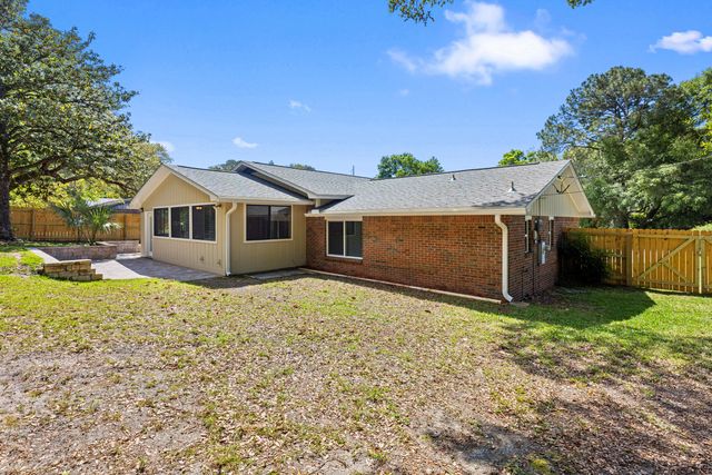 101 Dyer Street, Niceville, FL 32578