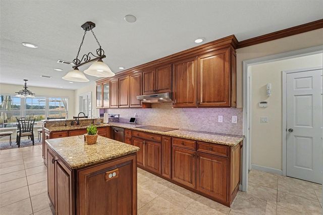 72 WOOD HALL DRIVE, Mulberry, FL 33860